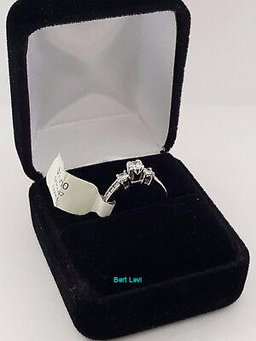 0.50 ct 14K White Gold Three-Stone Round Brilliant Cut Diamond Engagement Ring