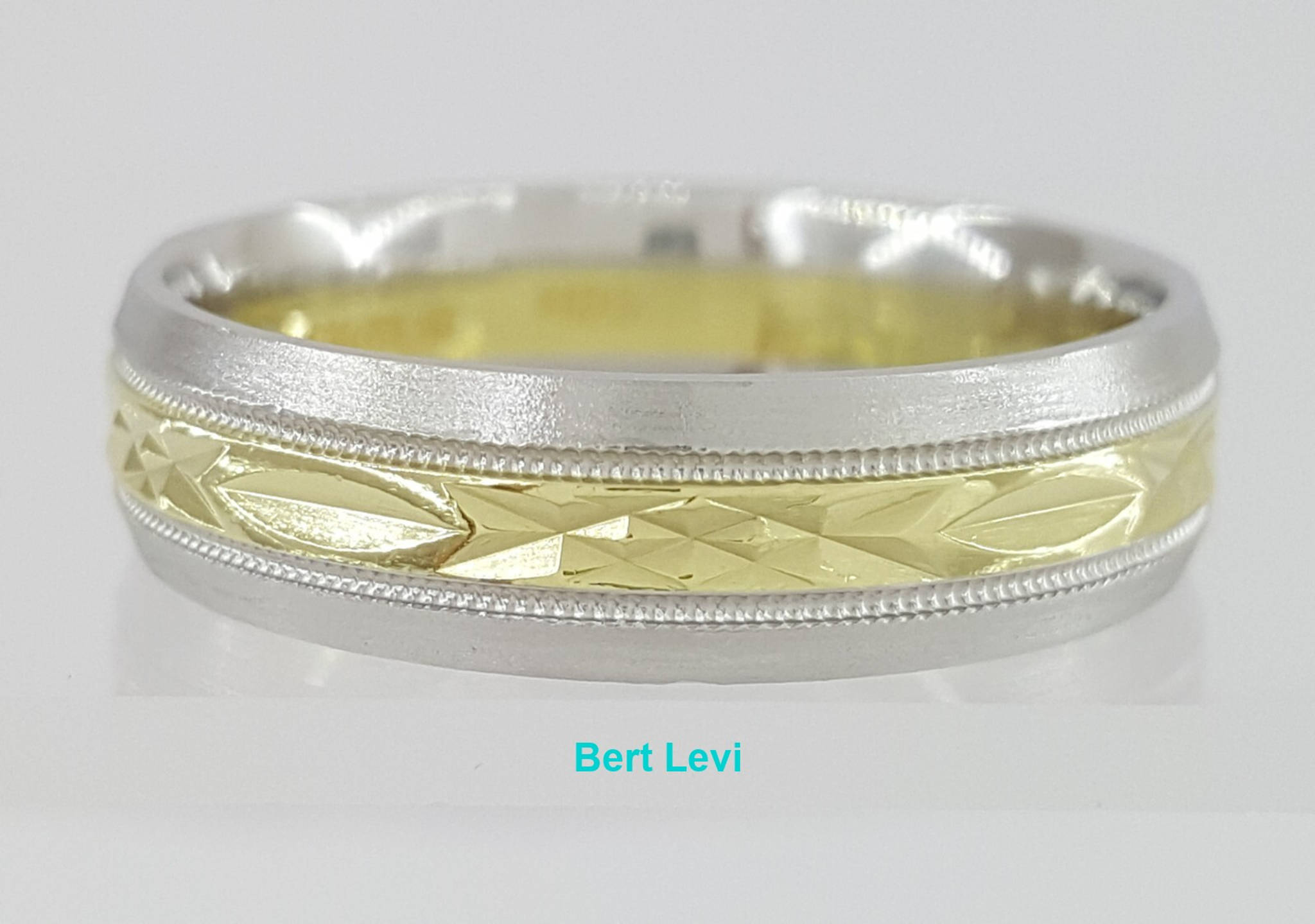 Platinum & 18K Yellow Gold Comfort Fit Men's Wedding Anniversary Band 5.8 mm