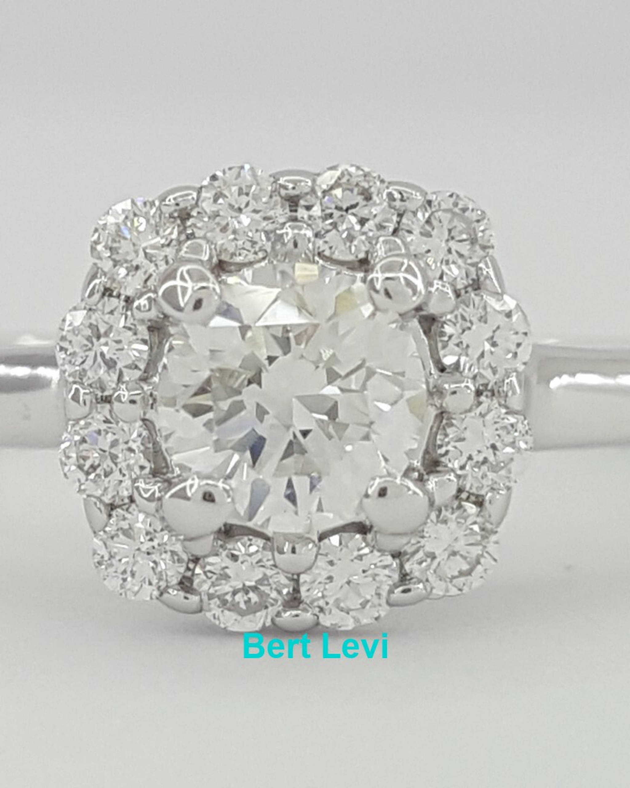 0.5 ct 14k White Gold Round Brilliant Cut Flower Halo Engagement Ring Size 5.25