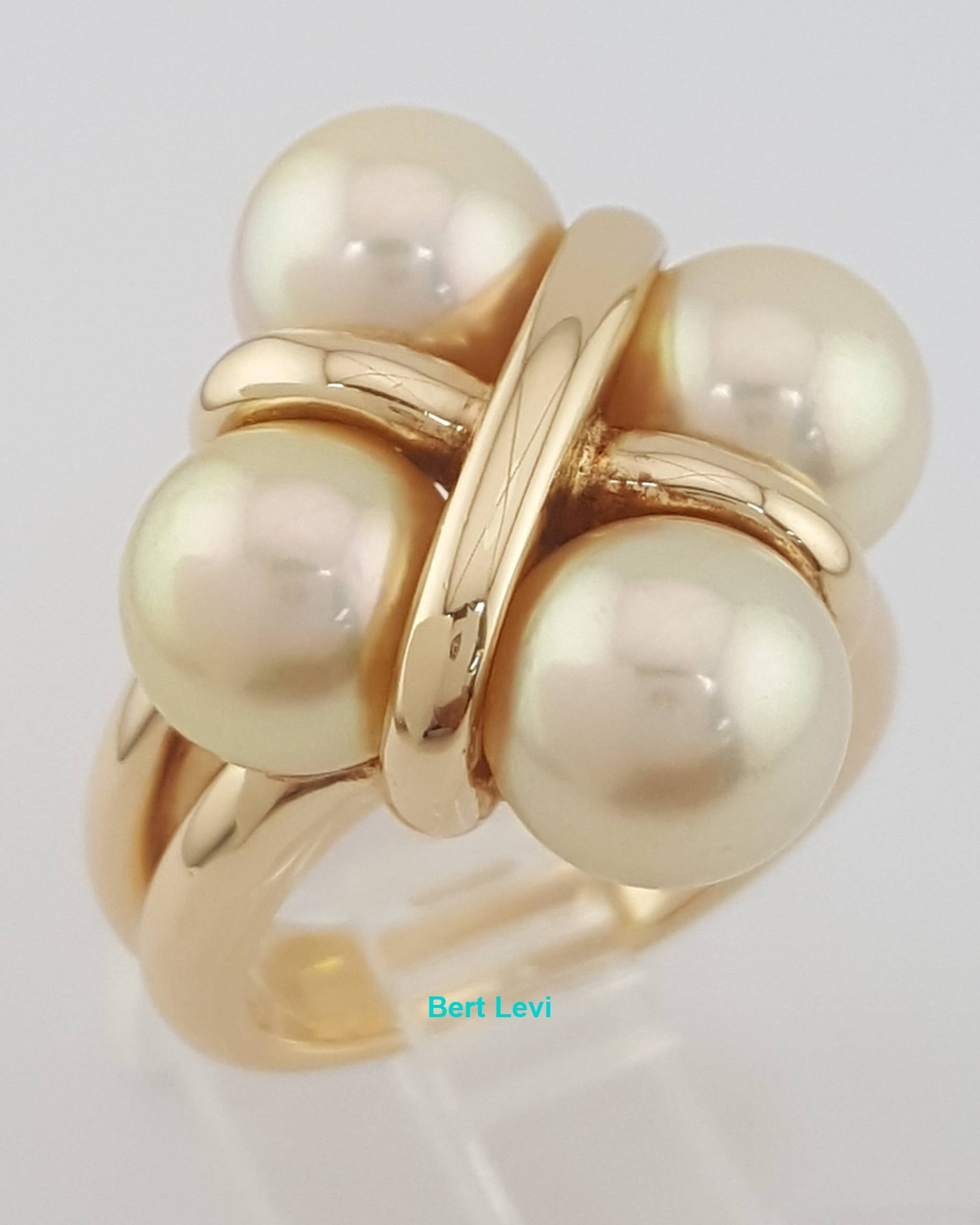 Mikimoto Golden Pearl Statement Ring 18k Yellow Gold Vintage 15 Grams 21.3 mm