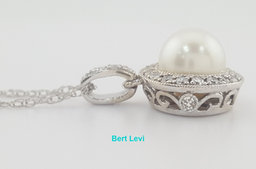 Akoya Pearl & Diamond Halo Pendant Necklace 0.12 ct 14K Gold 20"