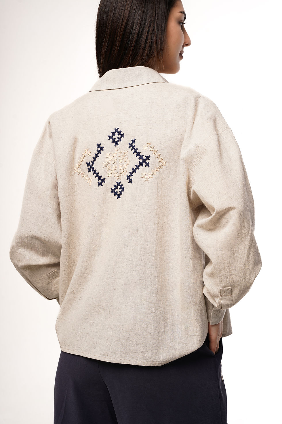 Thumbnail: Կանացի Վերնաշապիկ