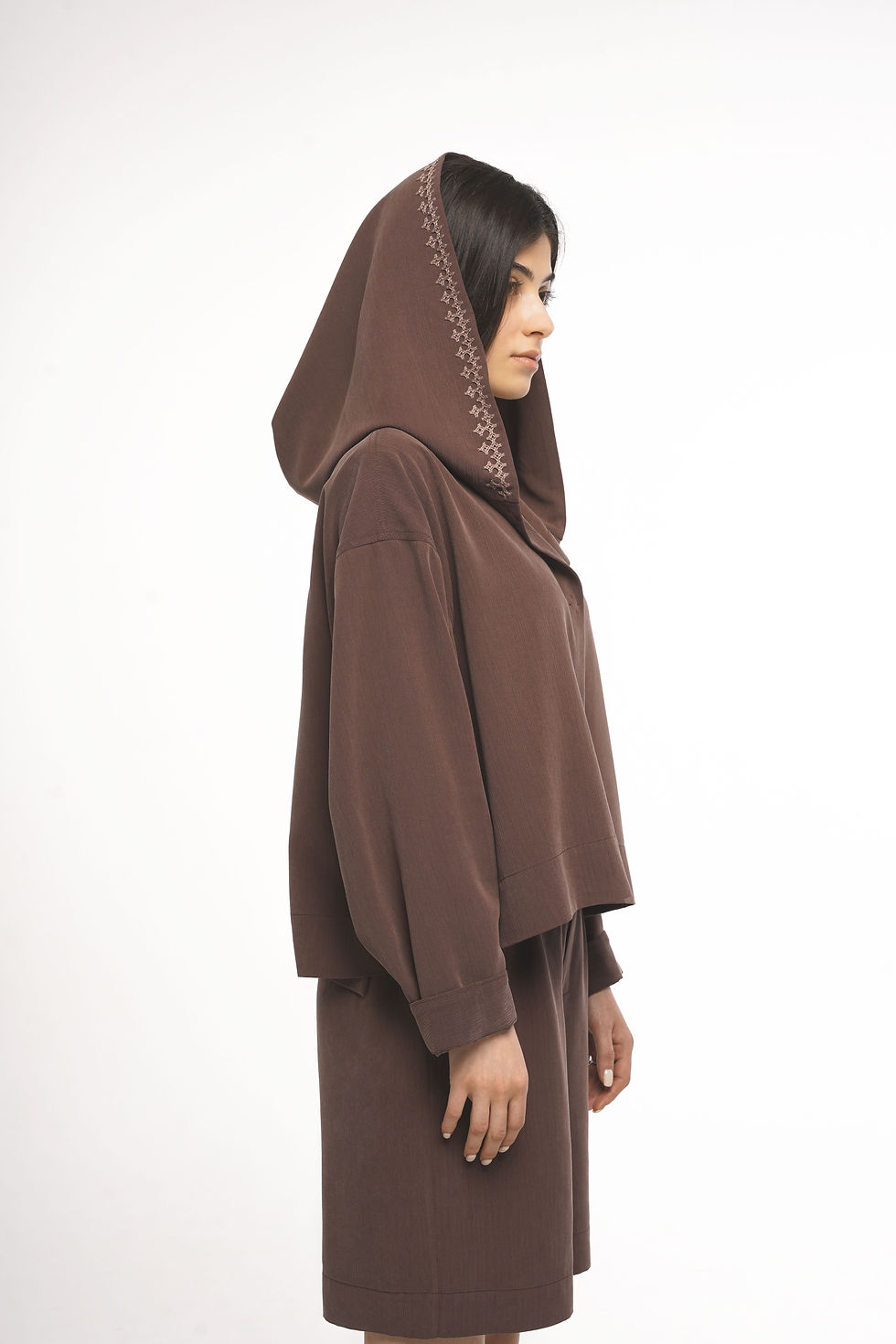 Thumbnail: Կանացի վերնաշապիկ՝ գլխարկով