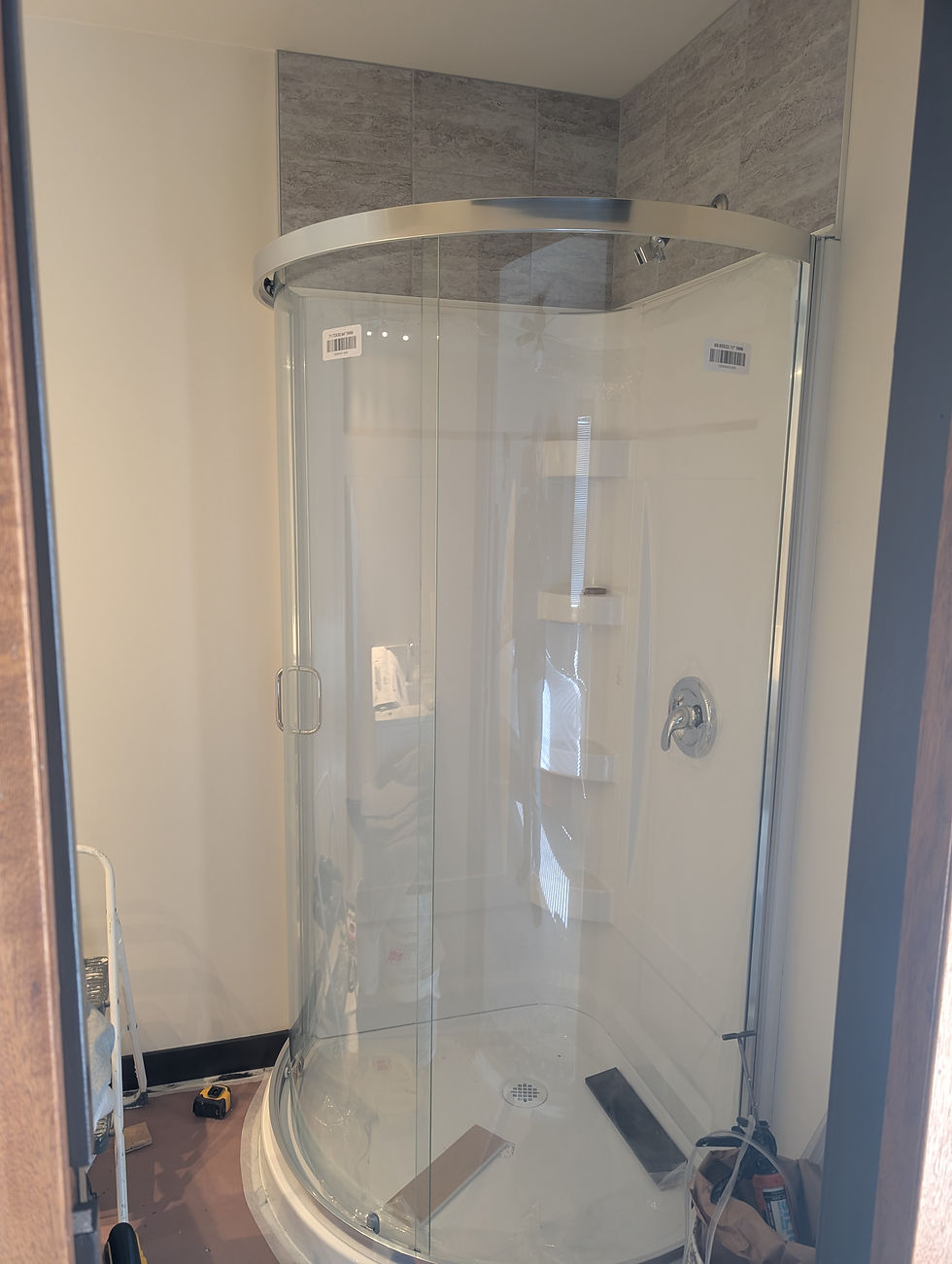 ensuite-glass-shower-installation-regina.jpg.jpg