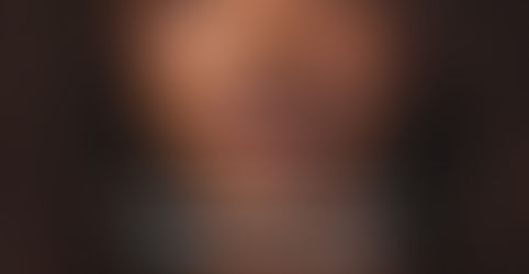 Portrait of a gorgeous black woman, taken from the front. 
