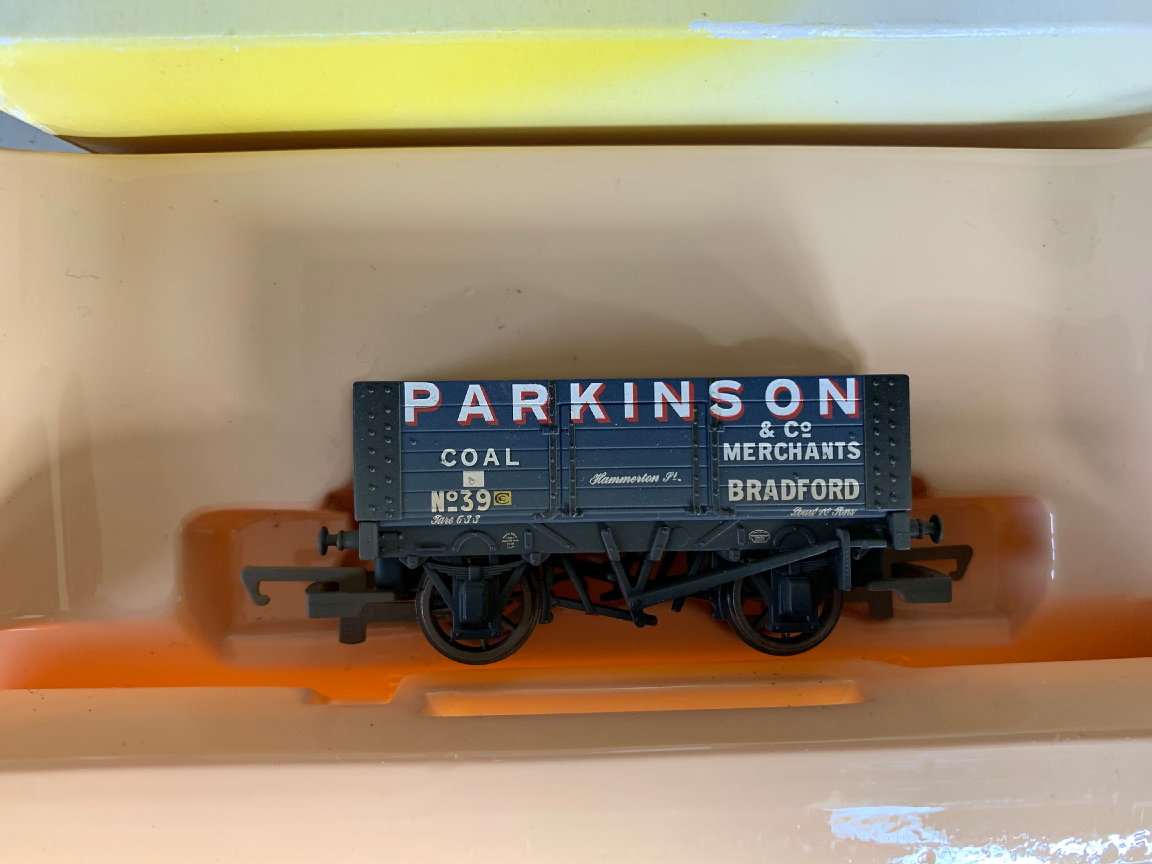 R.6169? 6 PLANK WAGON PARKINSON - BRADFORD - WEATHERED