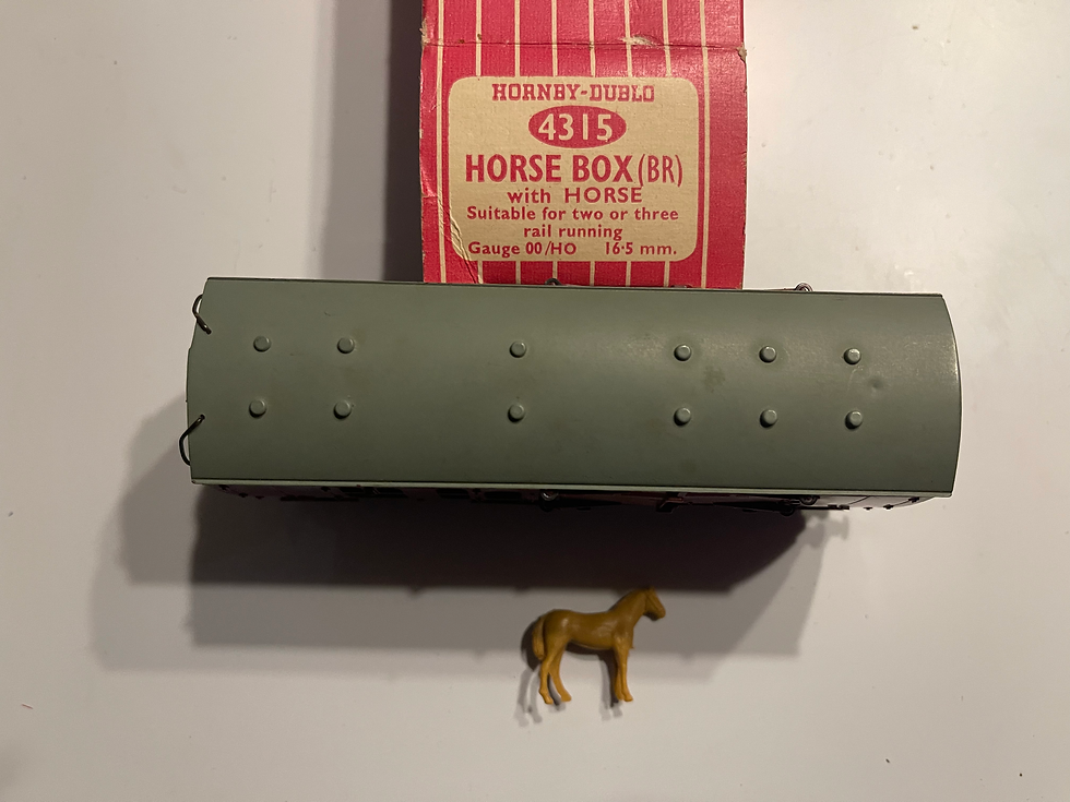Thumbnail: 4315 HORSE BOX BR BROWN BOXED (includes horse)