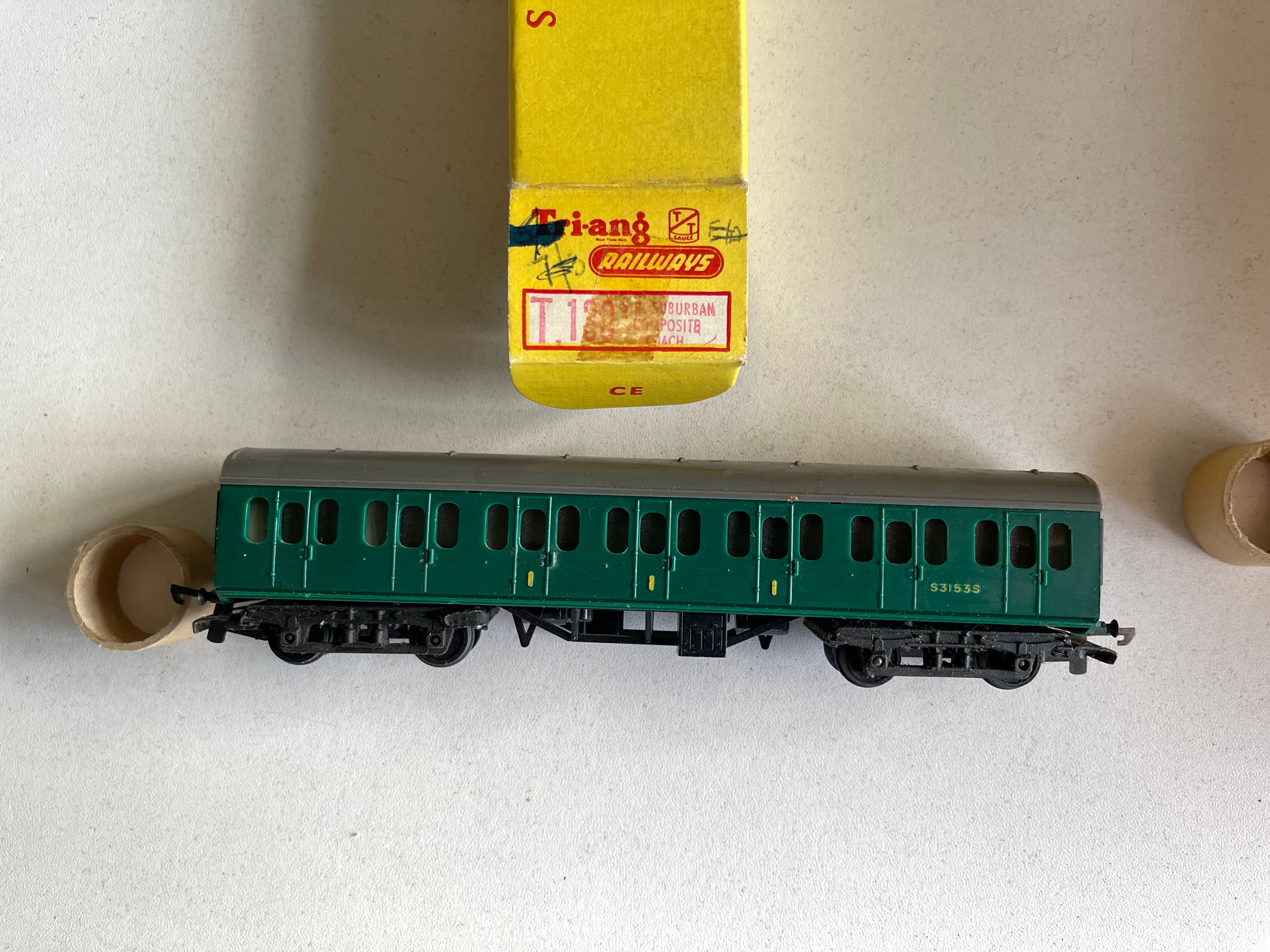 T.130 SR SOUTHERN SUBURBAN COMPOSITE COACH S3153S