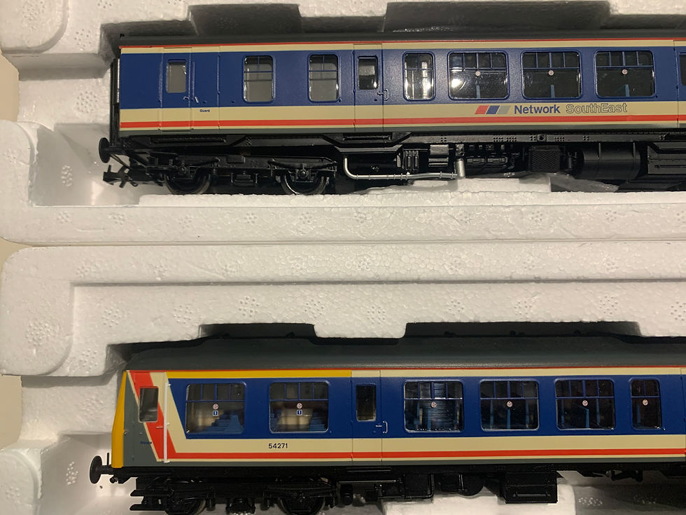 Thumbnail: 32-901 CLASS 108 DMU 2 CAR SET, NETWORK SOUTHEAST