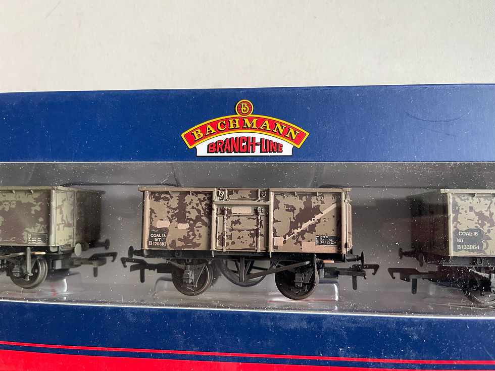 Thumbnail: 37-237 SET OF 3 16T MINERAL WAGONS BR GREY WITH LOAD WEATHERED