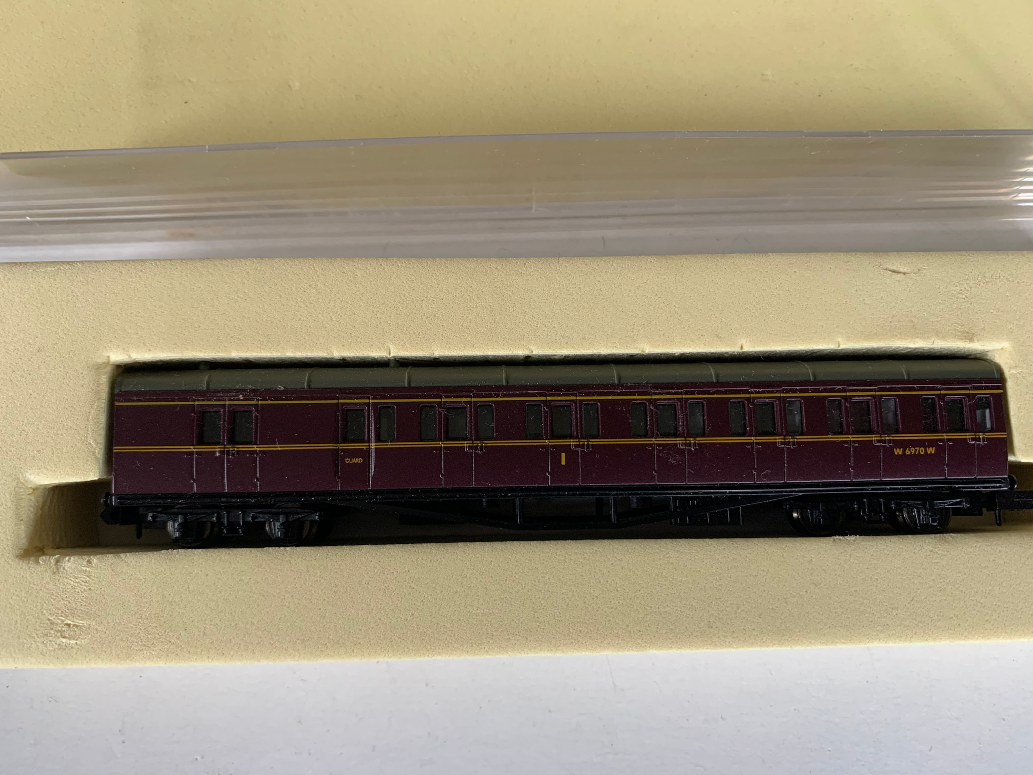 NB 006 BR 1ST / BRAKE B SET COACH W6970W