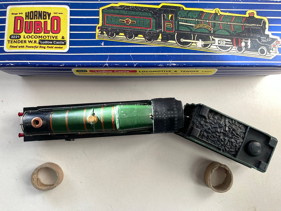 Thumbnail: 3221 LUDLOW CASTLE LOCOMOTIVE & TENDER