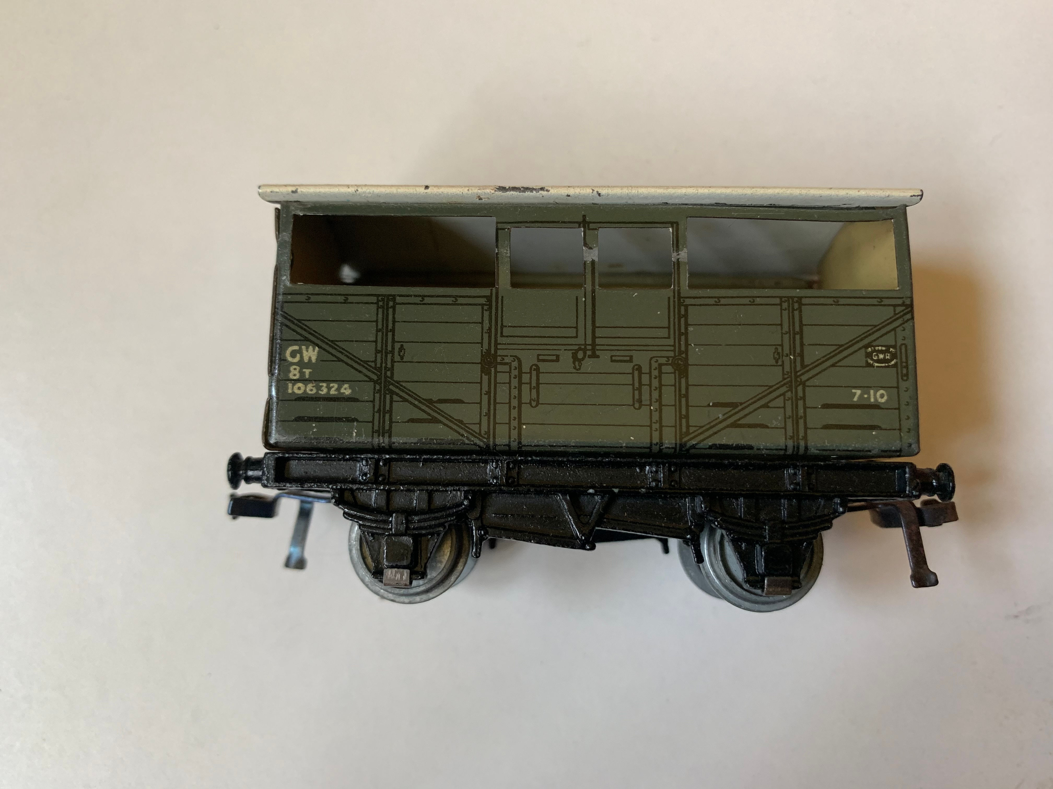 32020 GWR D1 CATTLE TRUCK 106324 (4 WINDOWS)