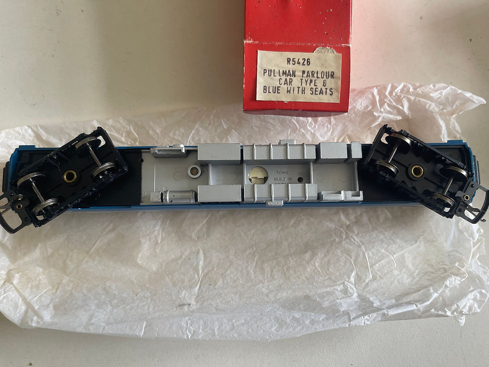 Thumbnail: R.5426 PULLMAN PARLOUR CAR W60745 TYPE 6 BLUE WITH SEATS