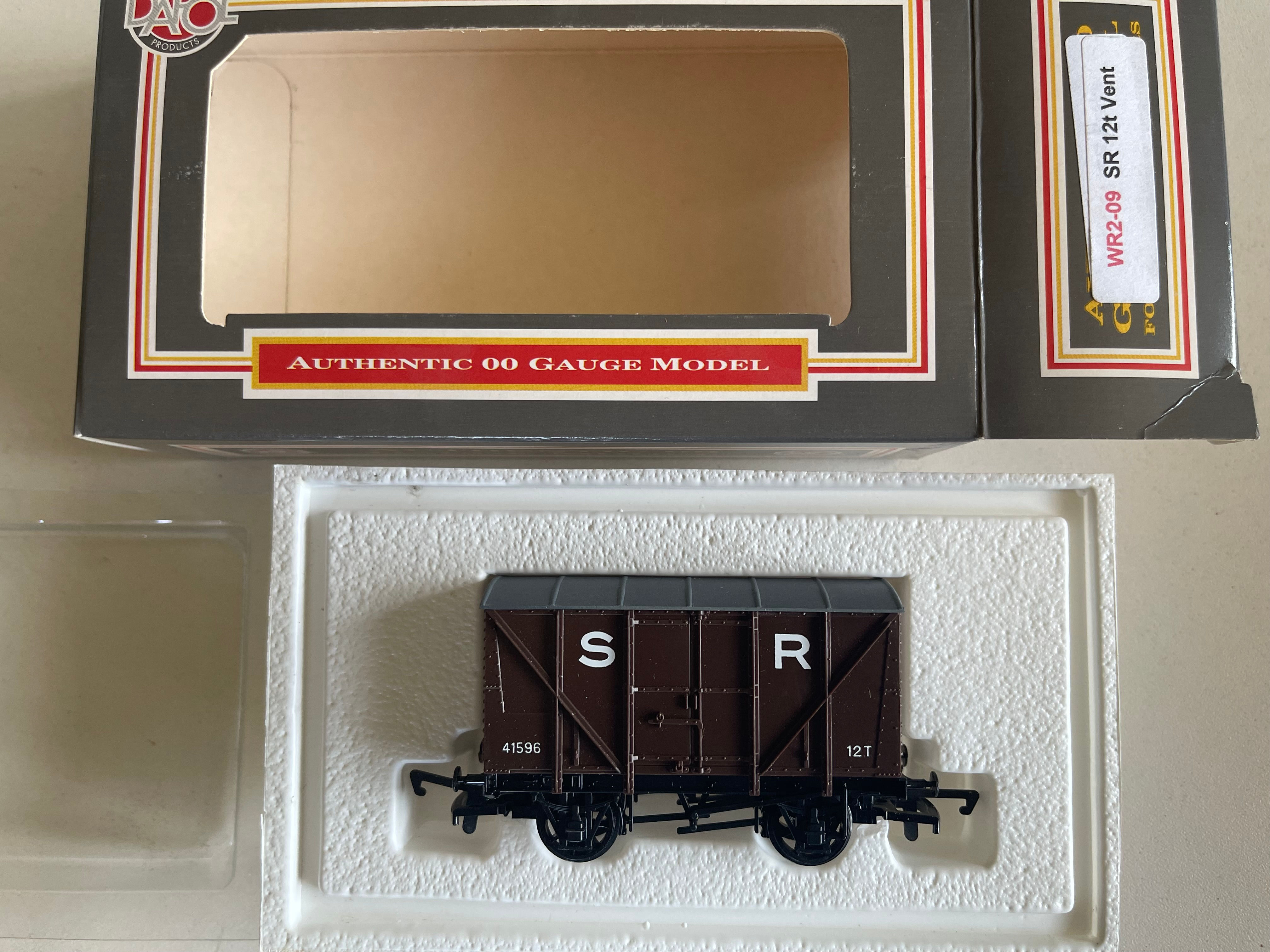 WR2-09 - SR 12T VENT VAN