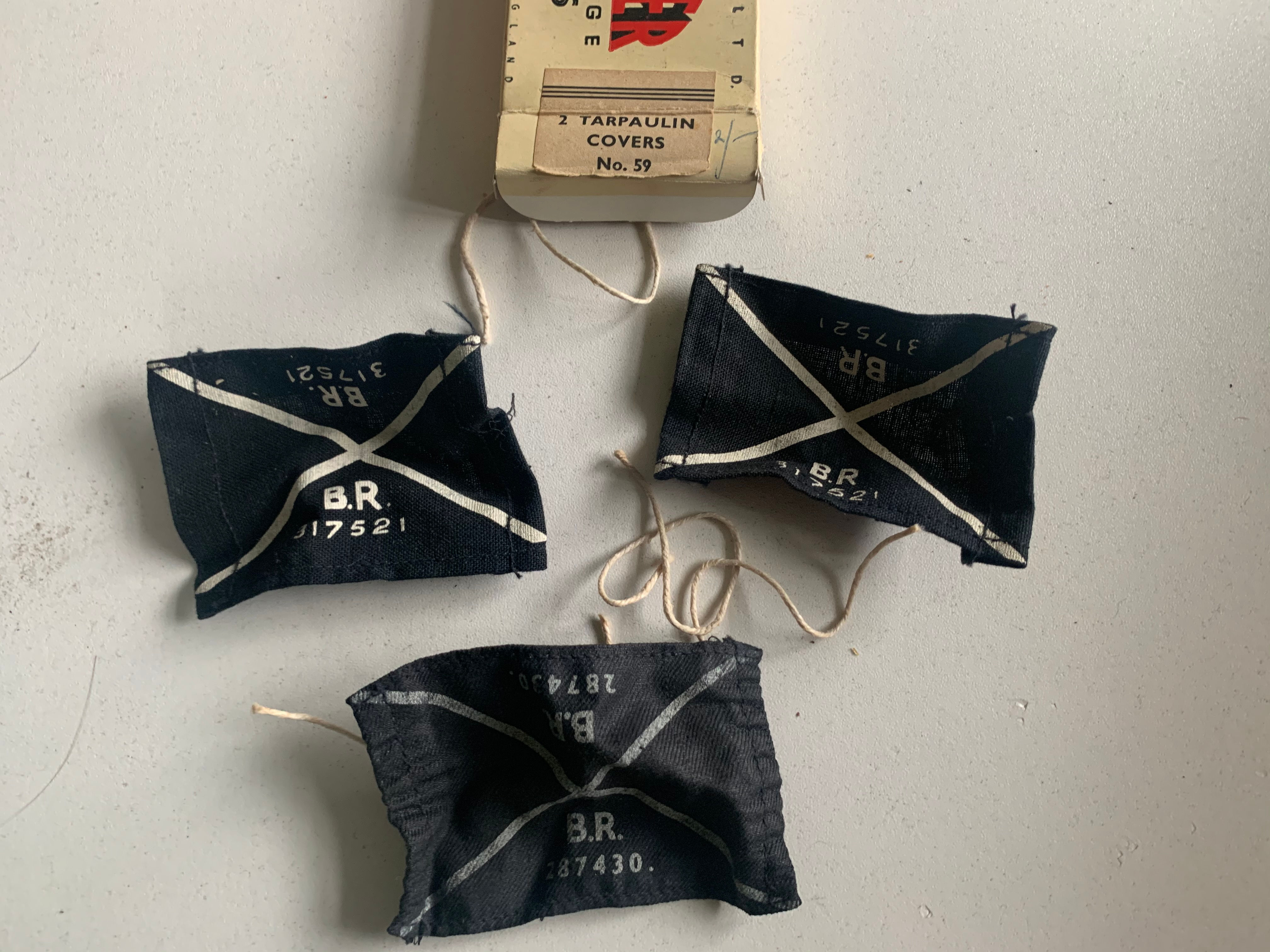 WARDIE MASTER MODELS - No. 59 TARPAULIN COVERS