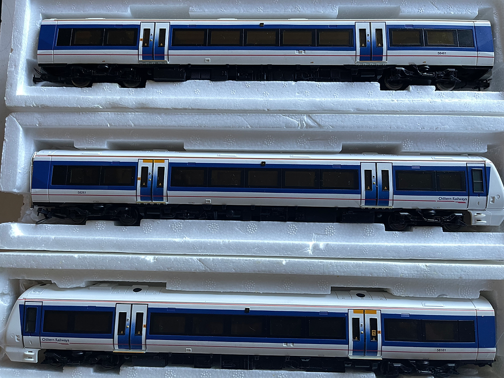 Thumbnail: 32-471 168/1 CLUBMAN 3 CAR DMU CHILTERN RAILWAYS