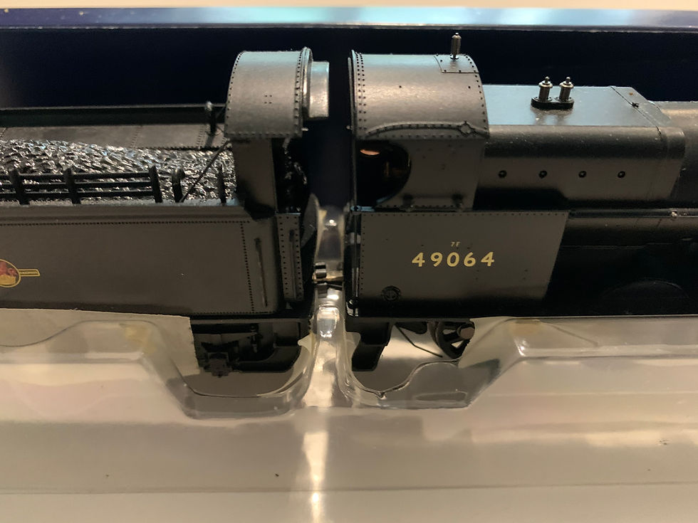 Thumbnail: 31-475A CLASS G2A 49064 BR BLACK LATE CREST WITH TENDER BACK CAB