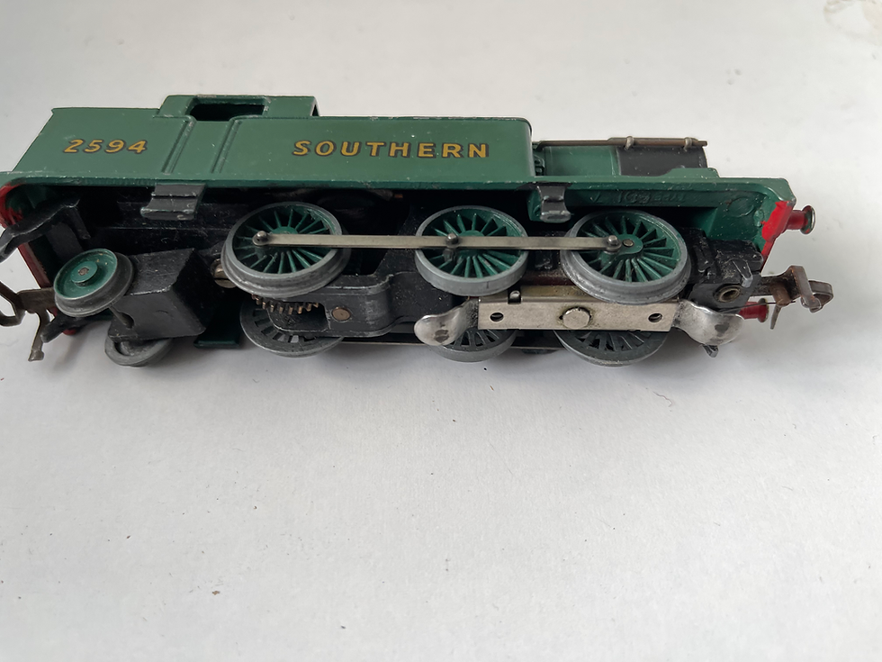 Thumbnail: EDL17 3-RAIL SOUTHERN N2 0-6-2 TANK LOCOMOTIVE 2594