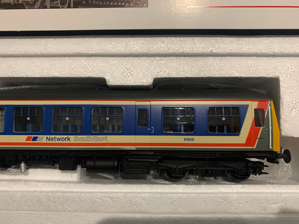 Thumbnail: 32-901 CLASS 108 DMU 2 CAR SET, NETWORK SOUTHEAST