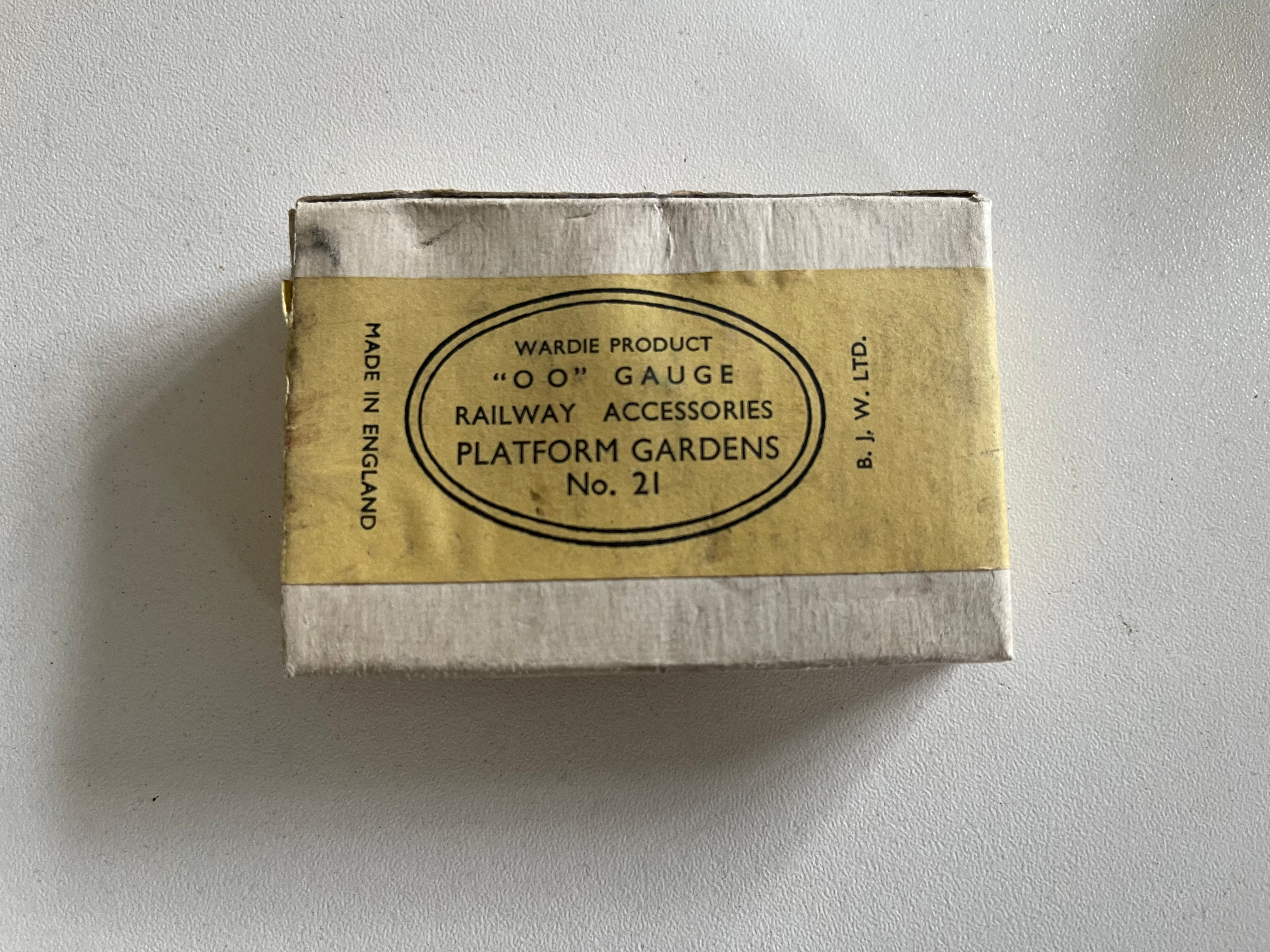 WARDIE MASTER MODELS No 21 - PLATFORM GARDENS