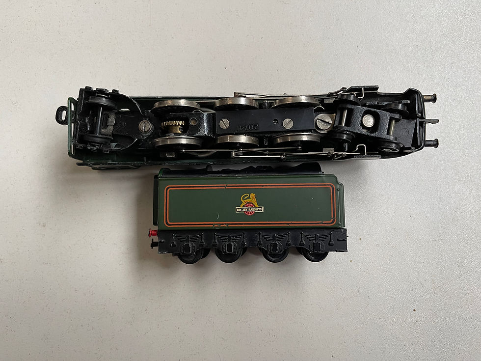Thumbnail: 2-RAIL EDL11 4-6-2 SILVER KING LOCOMOTIVE & TENDER - UNBOXED