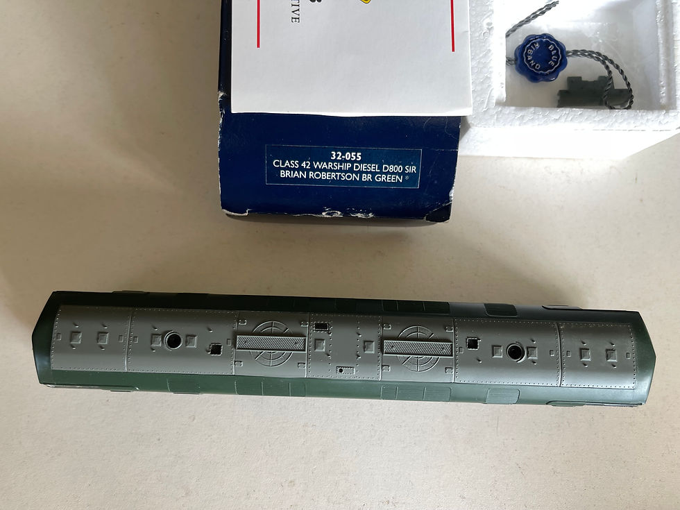 Thumbnail: 32-055 CLASS 42 WARSHIP DIESEL D800 SIR BRIAN ROBERTSON BR GREEN