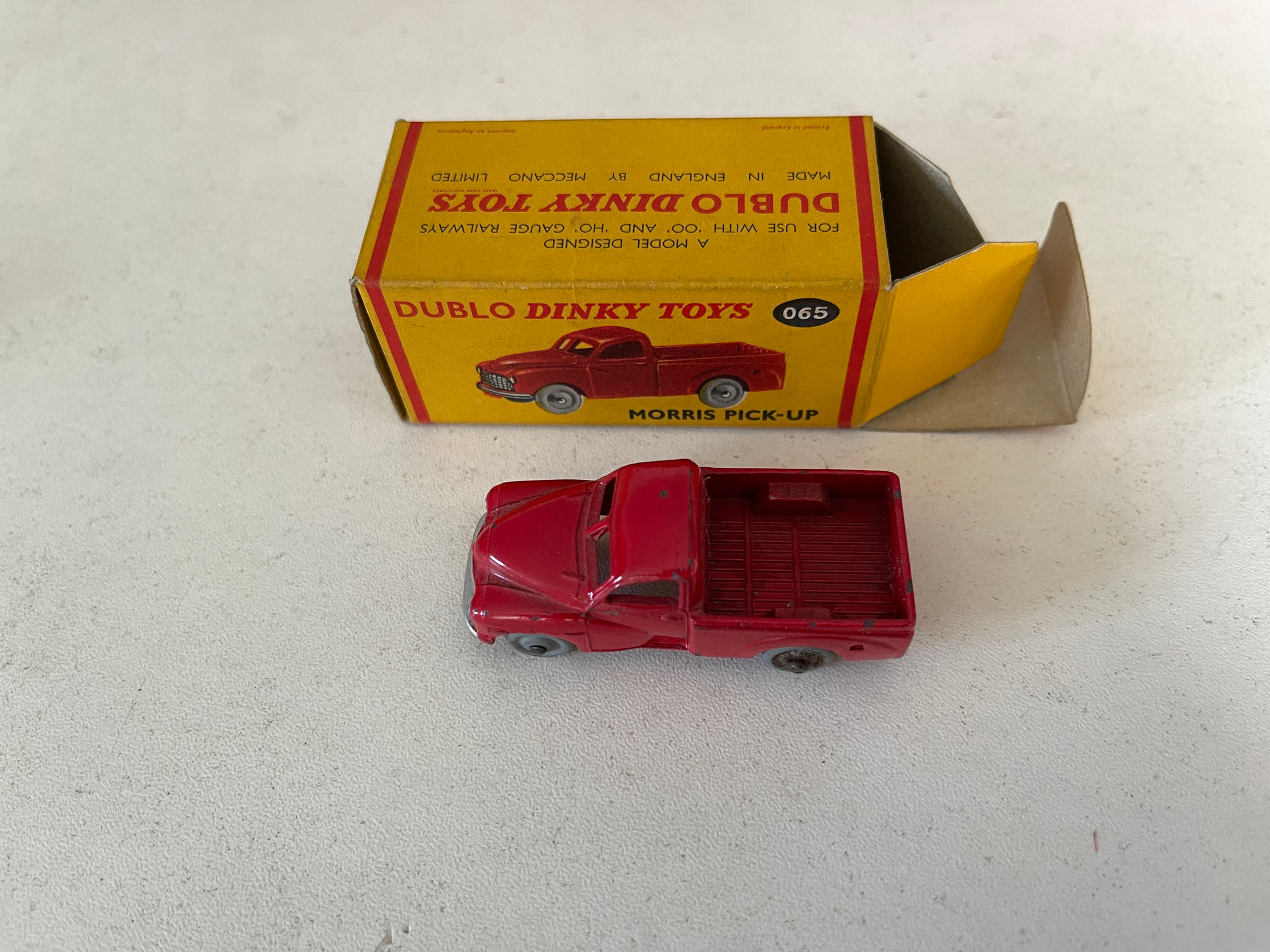 DINKY DUBLO 065 MORRIS PICK-UP - BOXED