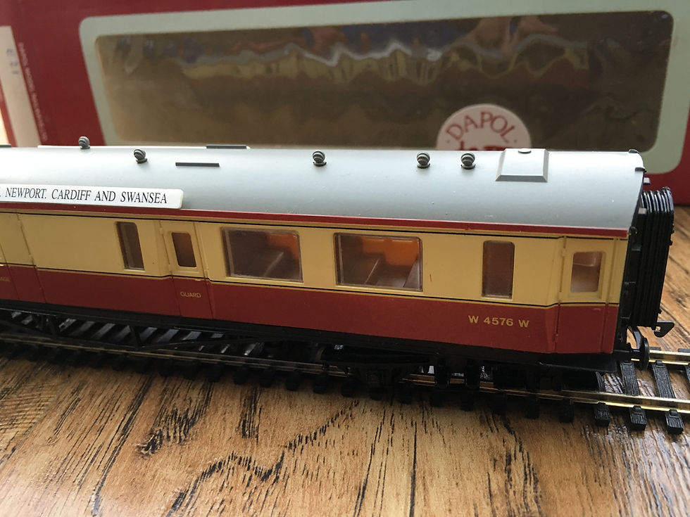 Thumbnail: E21 CRIMSON CREAM CENTENARY BRAKE COACH W4576W