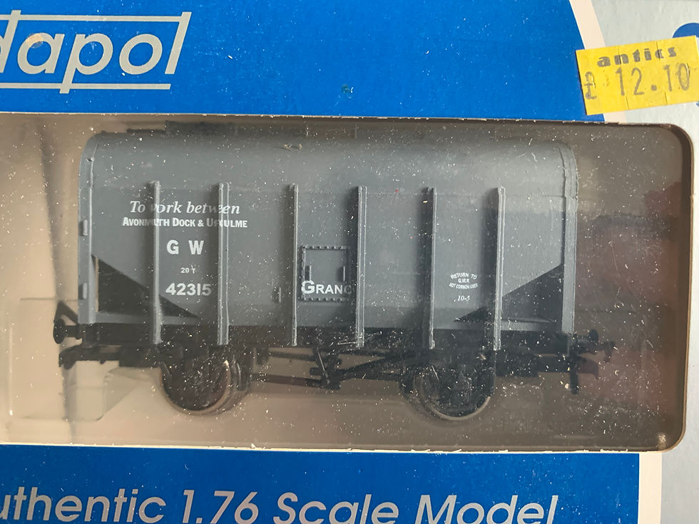 Thumbnail: 4F-036-017 GWR AVONMOUTH GRAIN HOPPER WAGON