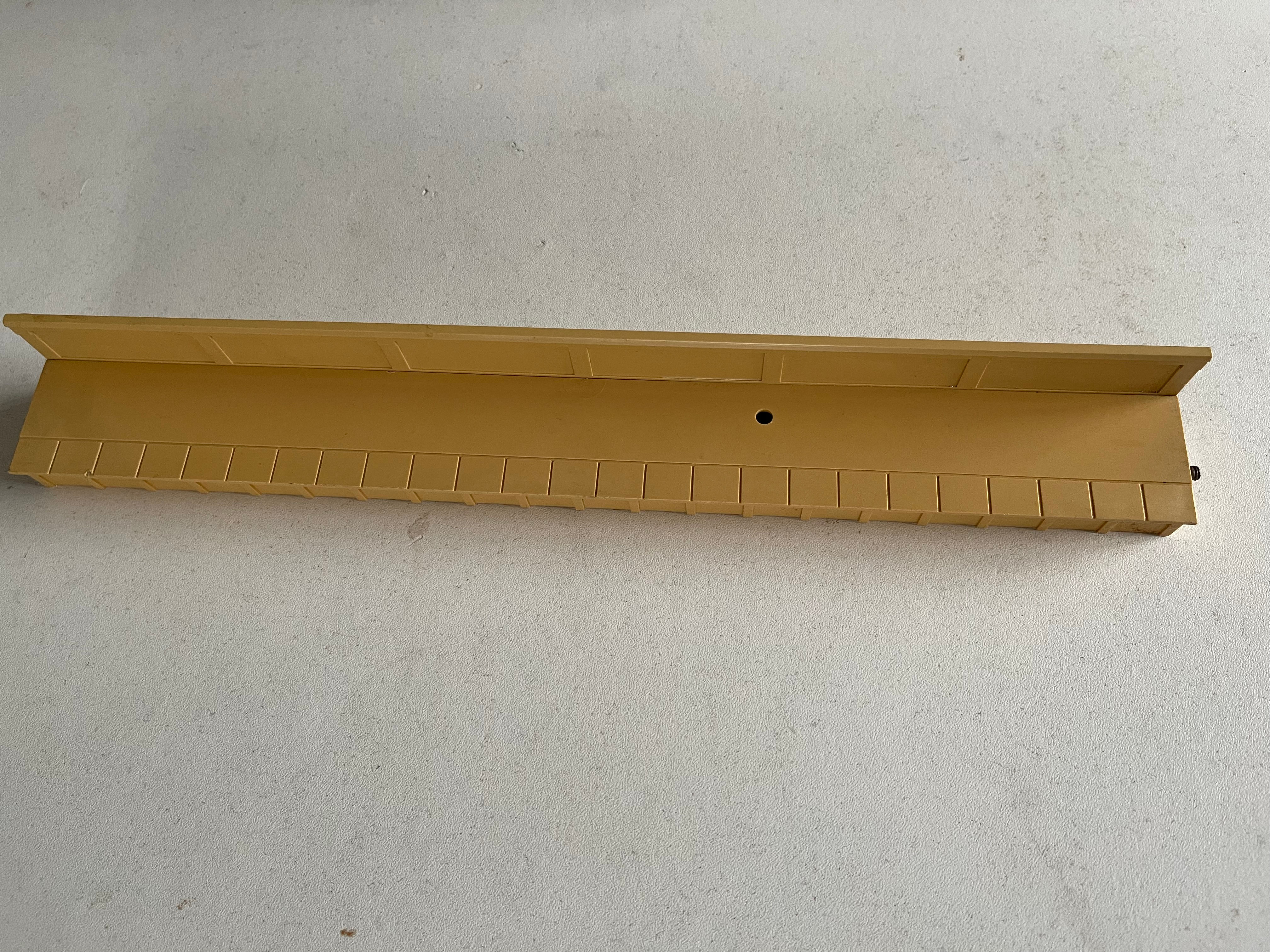5089 THIN PLATFORM WITH WALL FROM TERMINAL OR THROUGH STATION SET (5083)