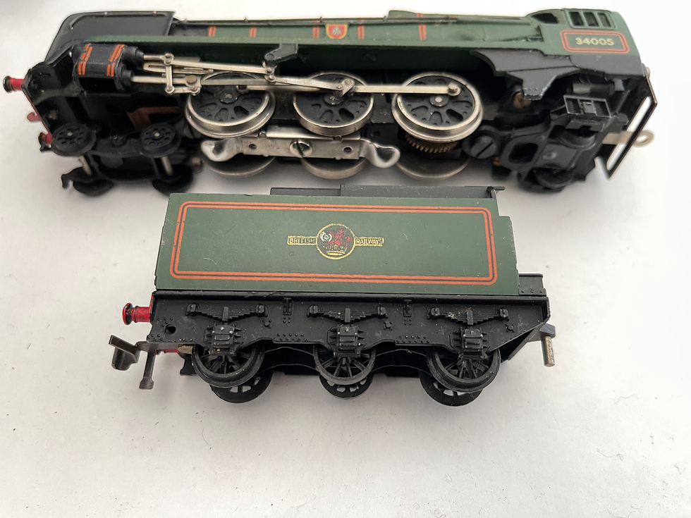Thumbnail: 3 RAIL - 2235 4-6-2 WEST COUNTRY LOCO BARNSTAPLE & TENDER