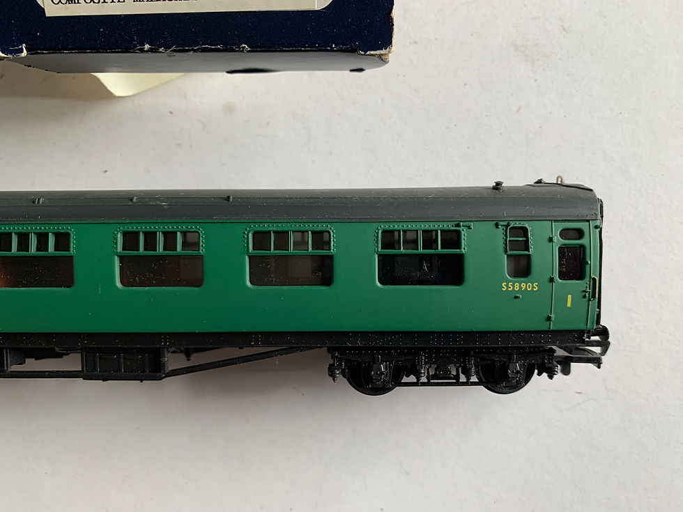 Thumbnail: 34-551 63FT BULLEID CORRIDOR COMPOSITE MALACHITE GREEN BR
