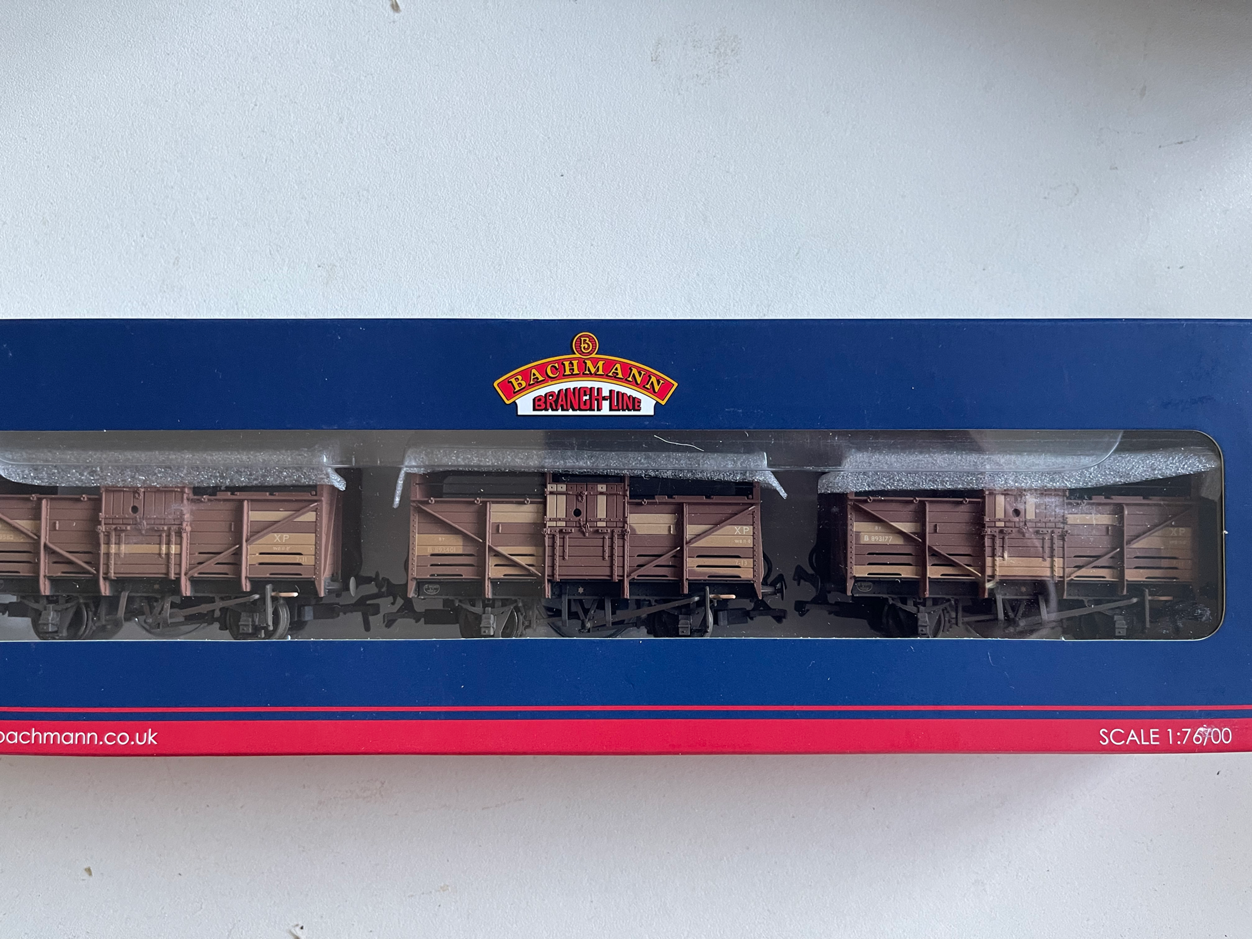 37-715 8 TON CATTLE WAGON BR BAUXITE WEATHERED (SET OF 3)
