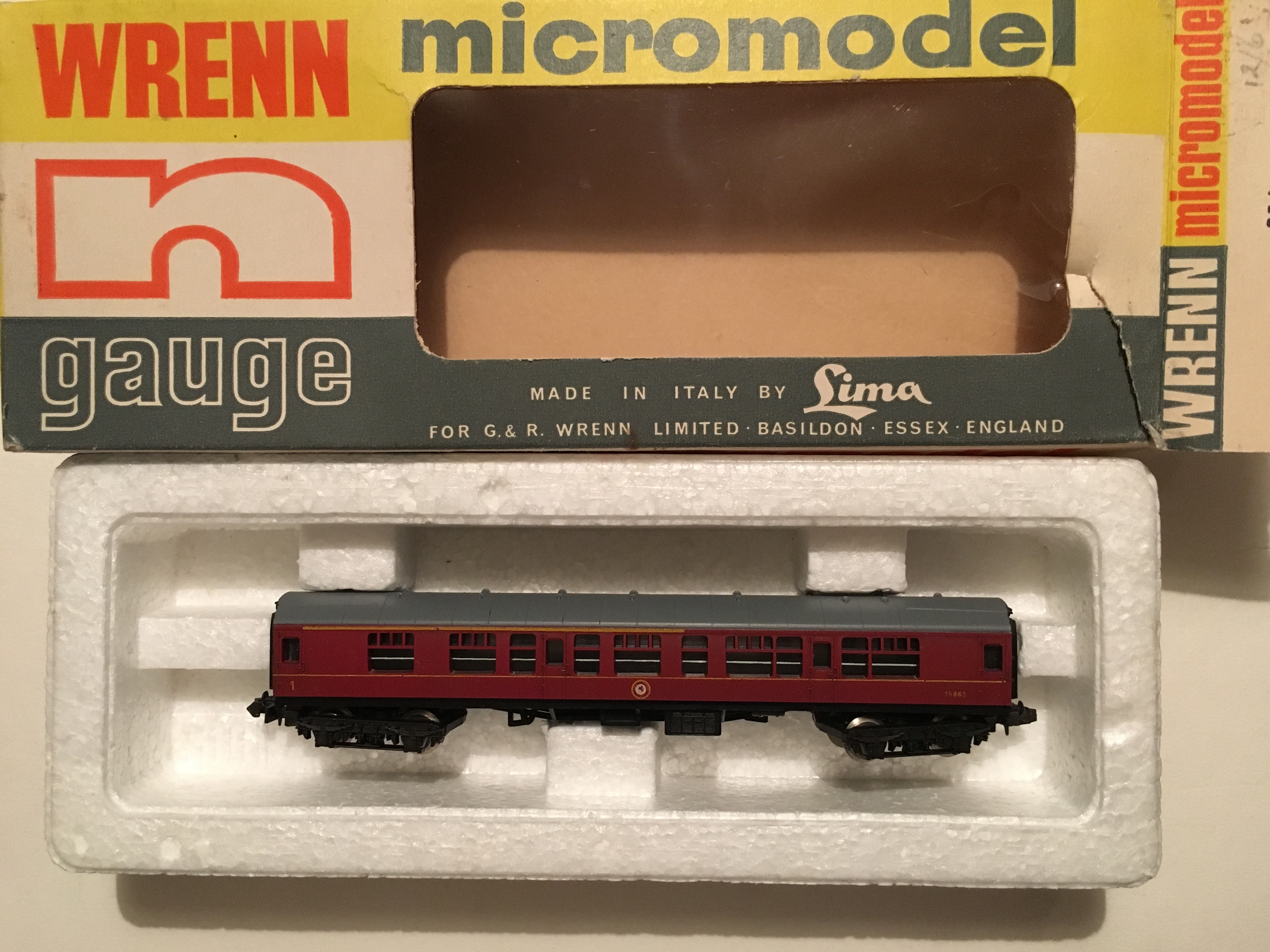 314 MAROON COMPOSITE COACH BR