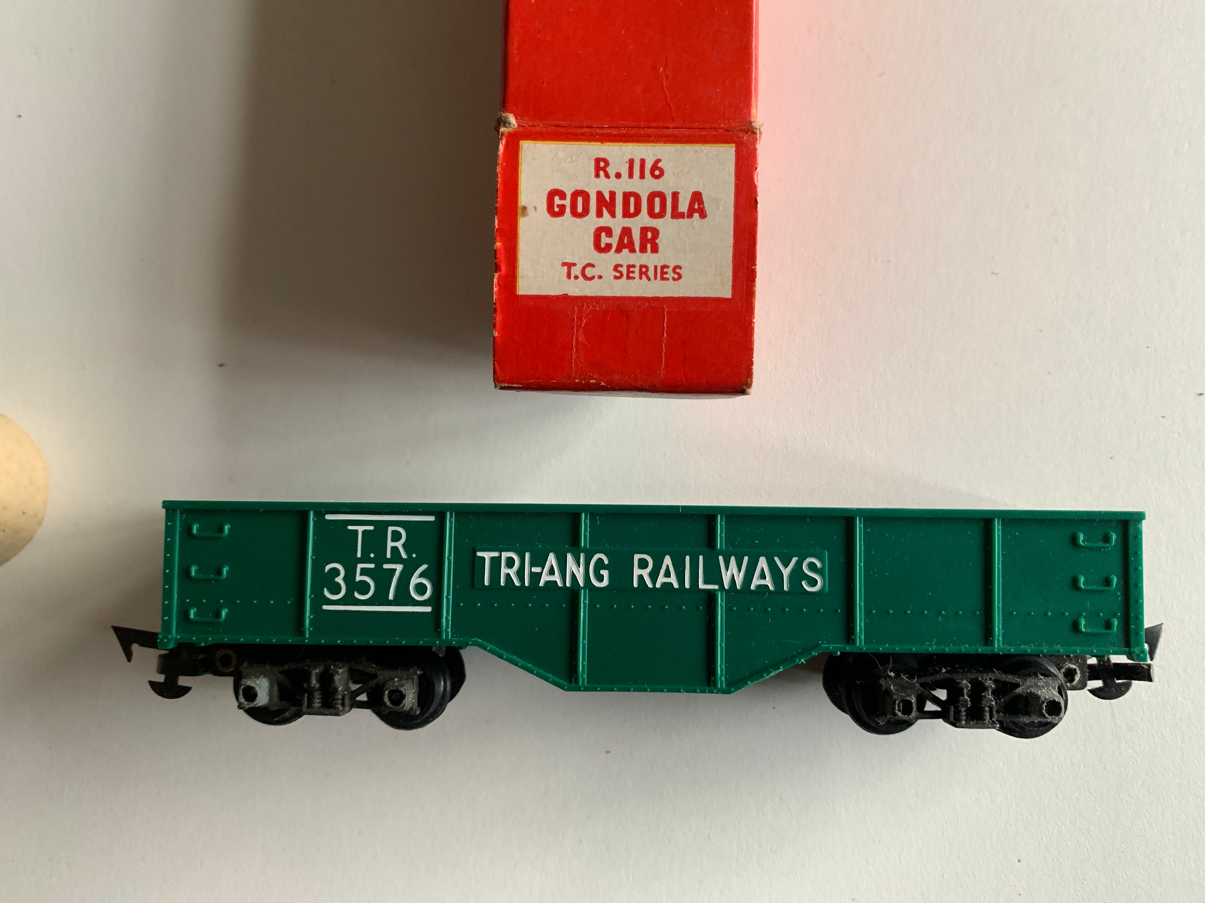 R.116 GREEN GONDOLA CAR - T.R.3576