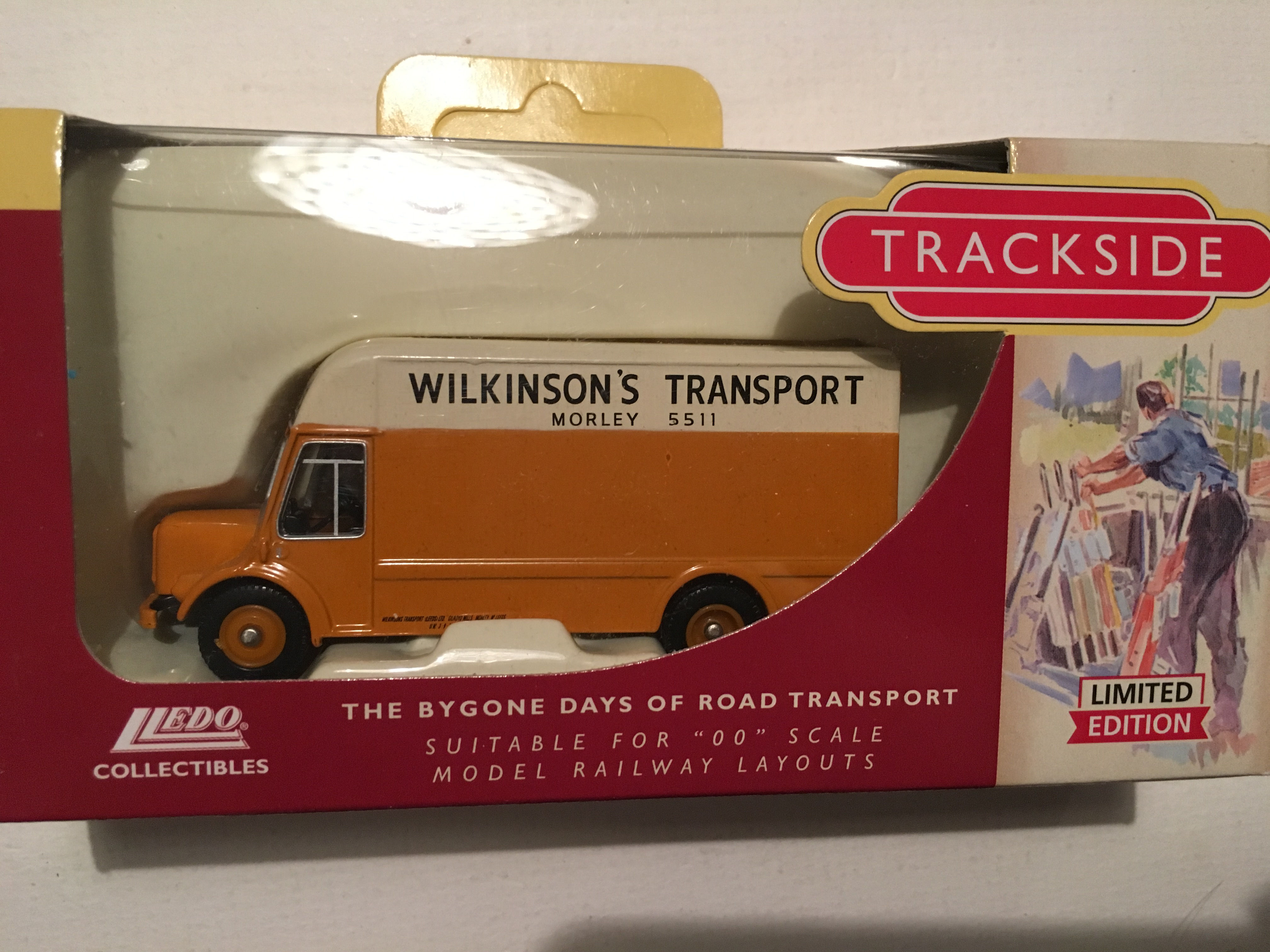 DG174004 VA NODDY VAN WILKINSONS