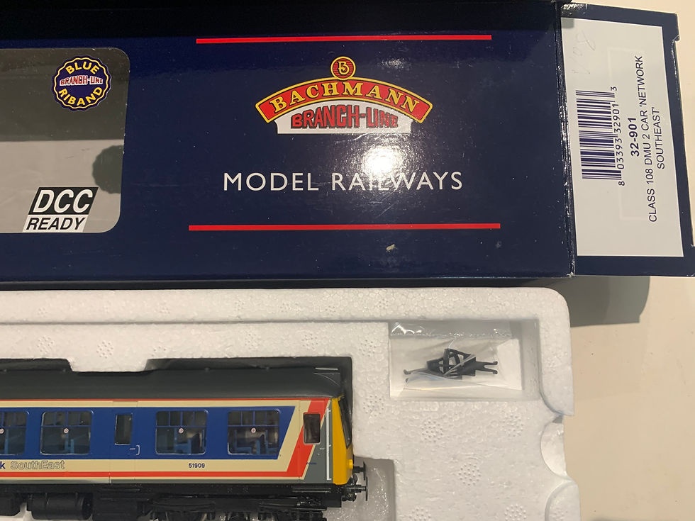 Thumbnail: 32-901 CLASS 108 DMU 2 CAR SET, NETWORK SOUTHEAST