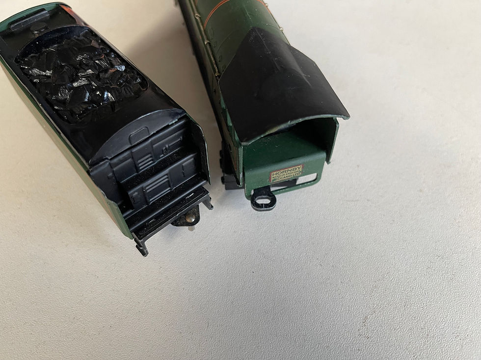 Thumbnail: 2-RAIL L11 MALLARD B.R. LOCOMOTIVE & TENDER UNBOXED