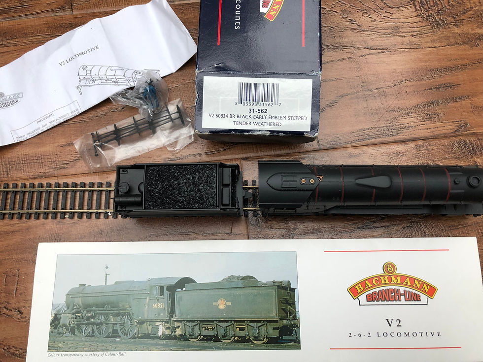 Thumbnail: 31-562 V2 60834 BR BLACK EARLY EMBLEM LOCOMOTIVE & STEPPED TENDER WEATHERED