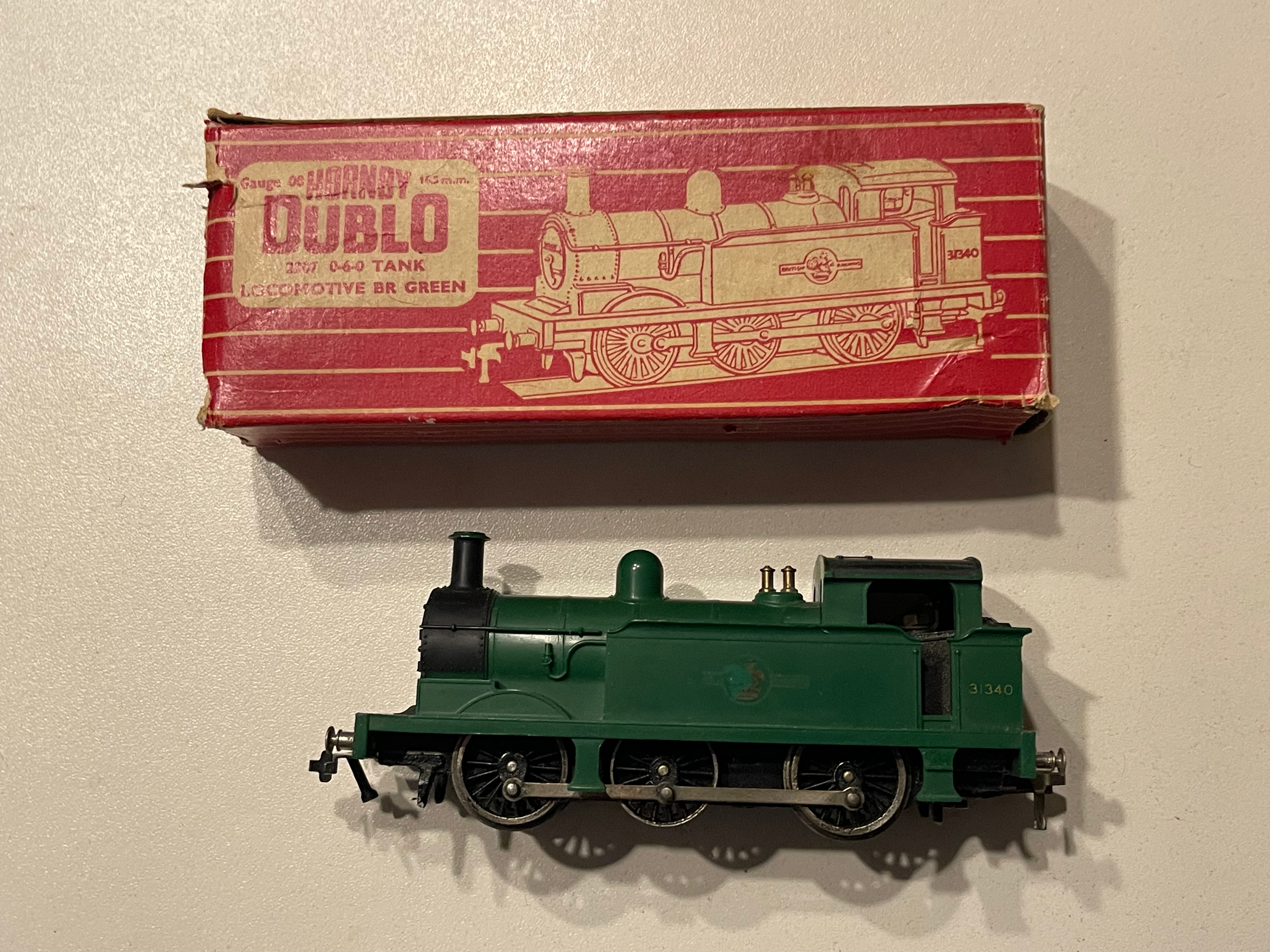 2207 0-6-0 BR GREEN TANK LOCOMOTIVE 31340