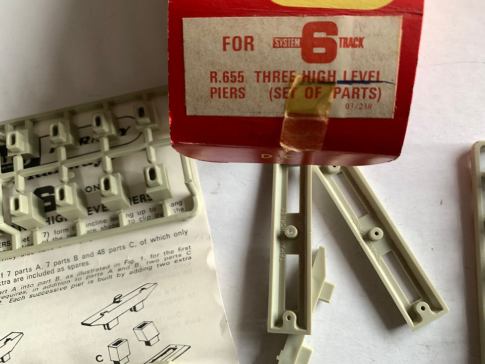 Thumbnail: R.655 SET OF 3 HIGH LEVEL PIERS (PARTS)