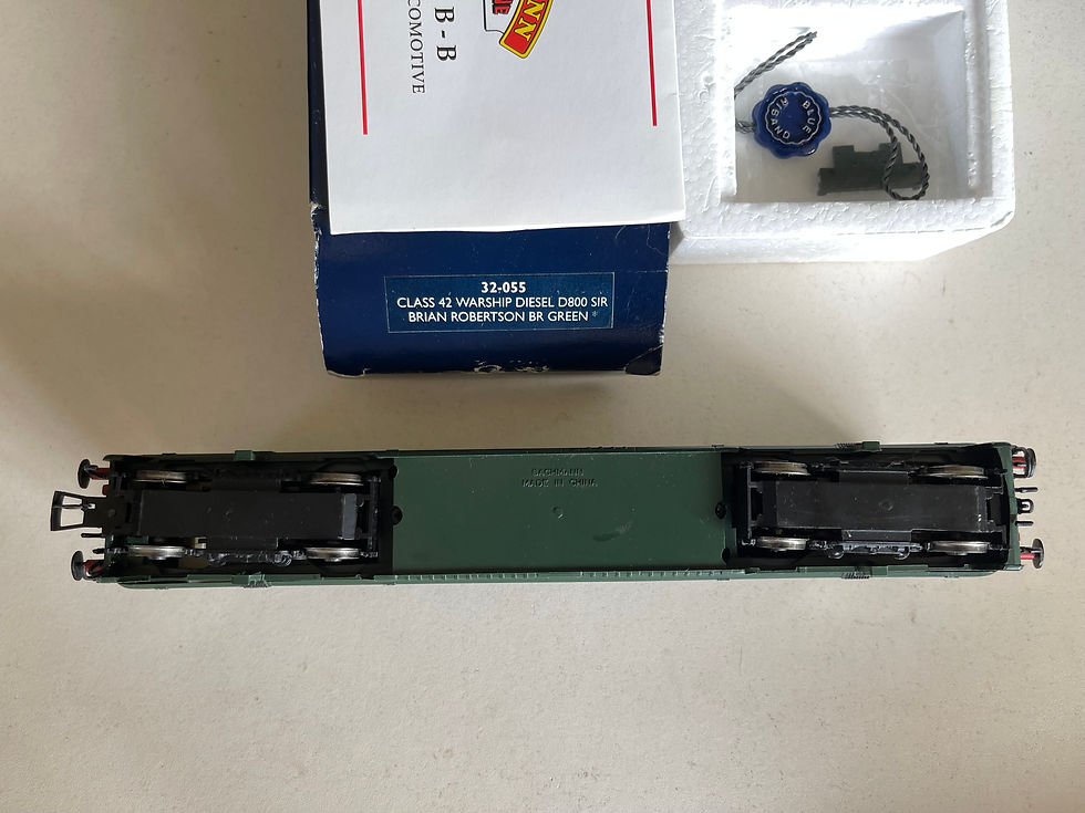 Thumbnail: 32-055 CLASS 42 WARSHIP DIESEL D800 SIR BRIAN ROBERTSON BR GREEN