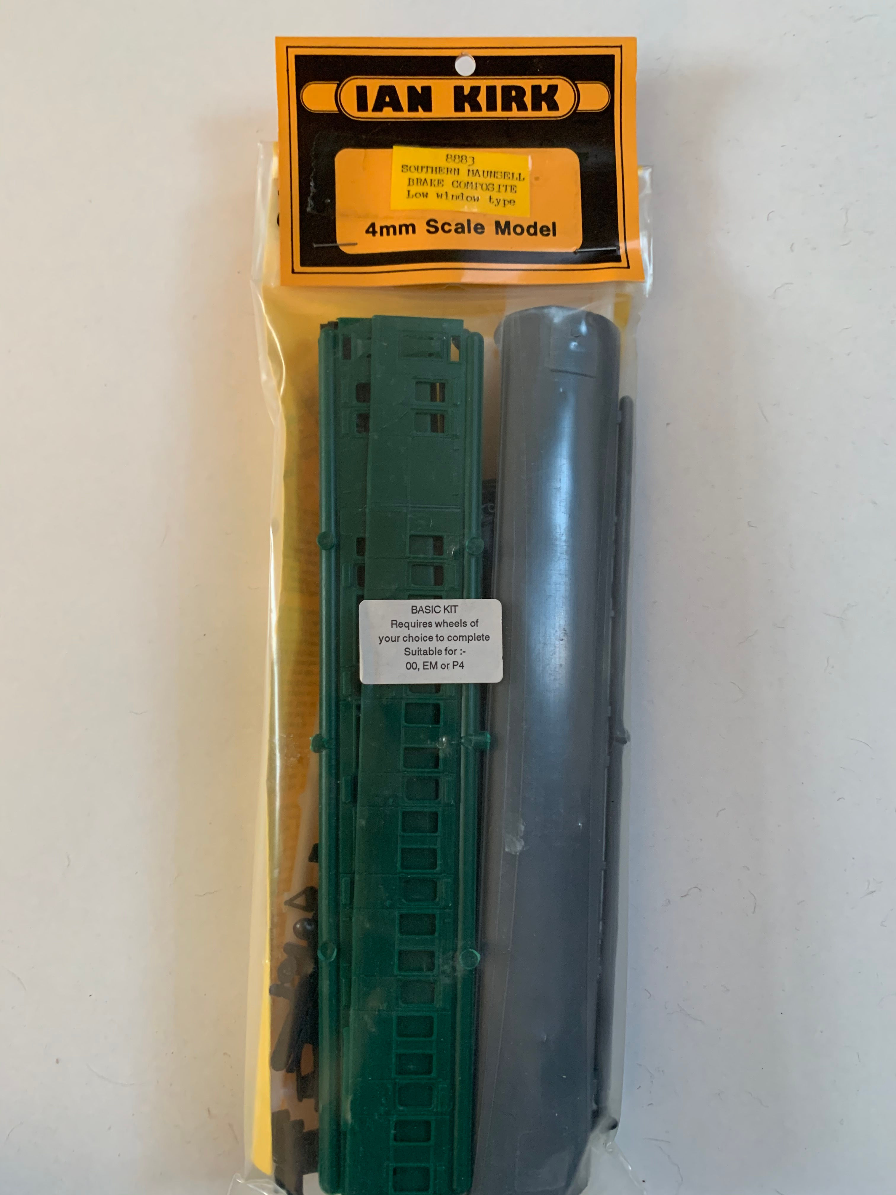 IAN KIRK 8883 SR SOUTHERN MAUNSELL BRAKE COMPOSITE (LOW WINDOW TYPE)