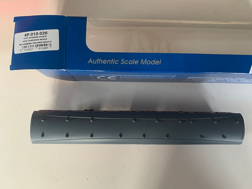 Thumbnail: 4P-010-026 57FT STANIER COACH NON CORRIDOR BRAKE CARMINE UNLINED M20550