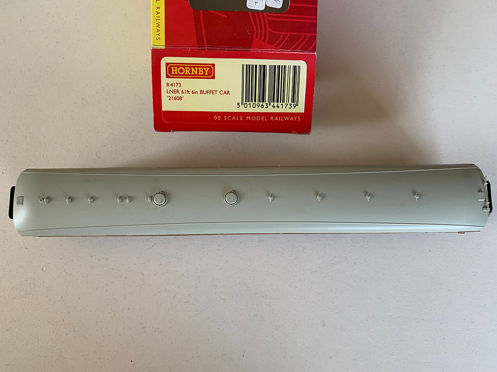 Thumbnail: R.4173 LNER 61ft 6in BUFFET CAR 21608