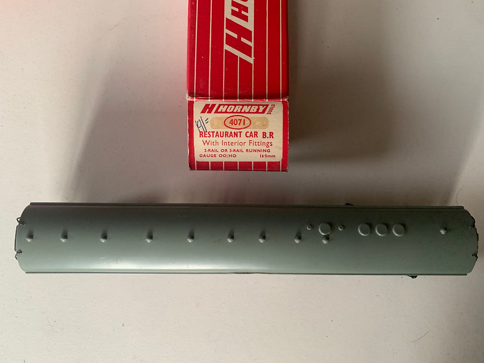 Thumbnail: 4071 B.R. MAROON RESTAURANT CAR - E1939
