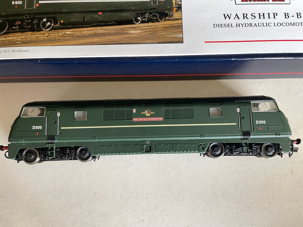 Thumbnail: 32-055 CLASS 42 WARSHIP DIESEL D800 SIR BRIAN ROBERTSON BR GREEN