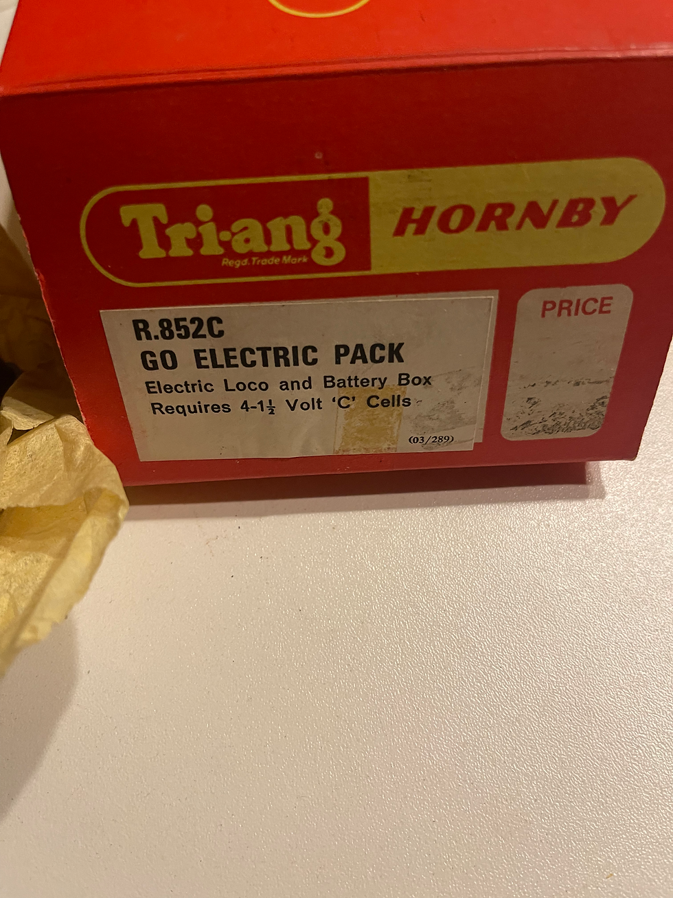 Thumbnail: R.852C GO ELECTRIC PACK - ELECTRIC LOCO AND BATTERY BOX
