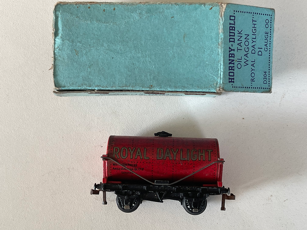 Thumbnail: DR304 D1 OIL TANK WAGON ROYAL DAYLIGHT - BOXED 3/1939
